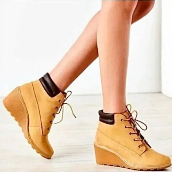 Timberland Amston 6" wedge boot women's wheat Nubuck lace up Style 8251A sz 6.5 - Picture 1 of 9